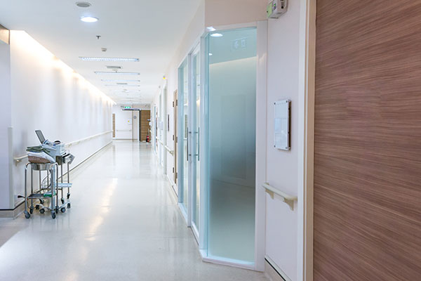 Institutional Accordion Doors and Roll-Up Doors: Healthcare/Medical/Hospital